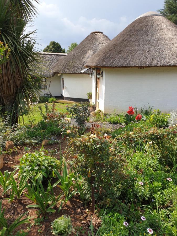 Piccadilly Farm Cottages Lions River エクステリア 写真